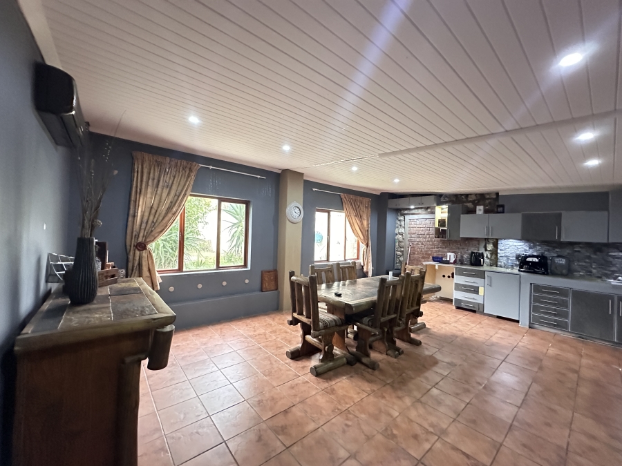 2 Bedroom Property for Sale in Stilbaai Oos Western Cape